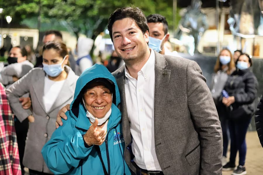 Voluntarios trabajando en la comunidad